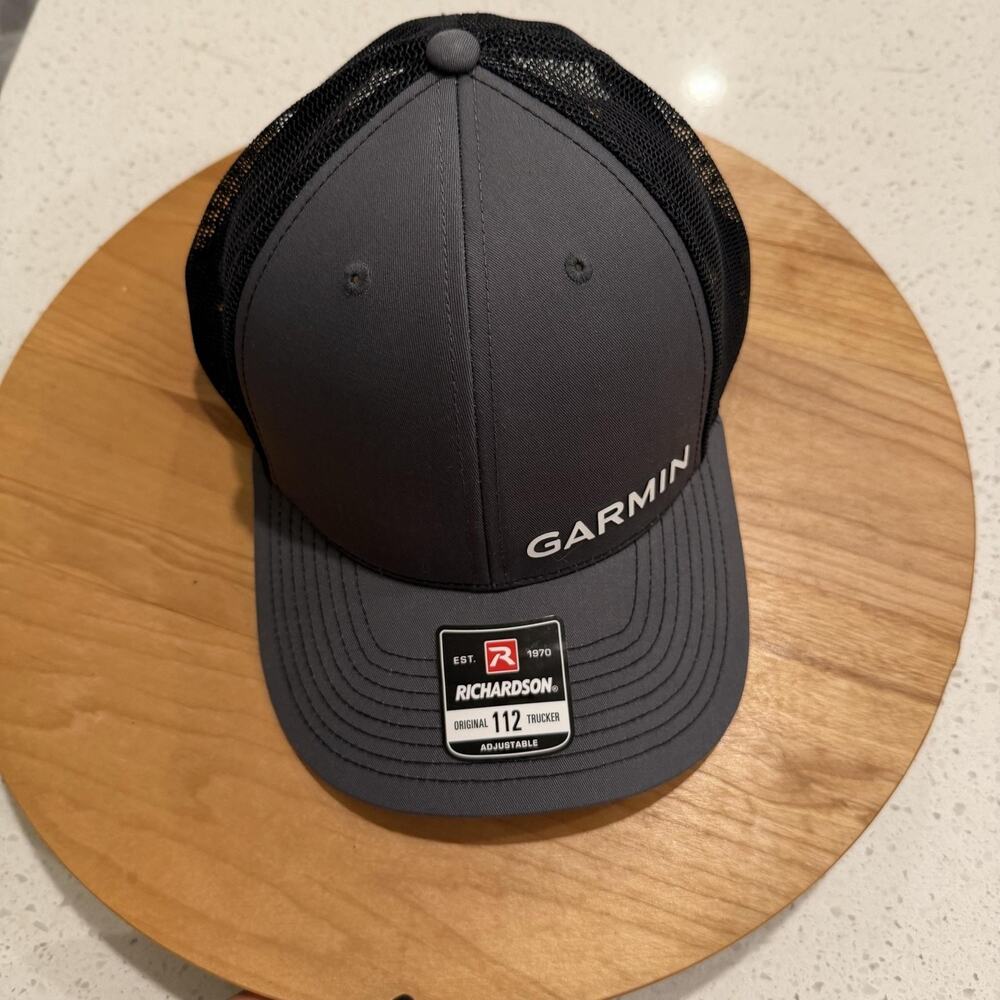 Garmin Richardson Hat Trucker Cap Gray Black Mesh Snapback Mens Adjustable Sport